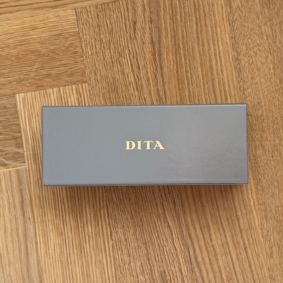 Dita Auder Sunglasses - Picture 10 of 11